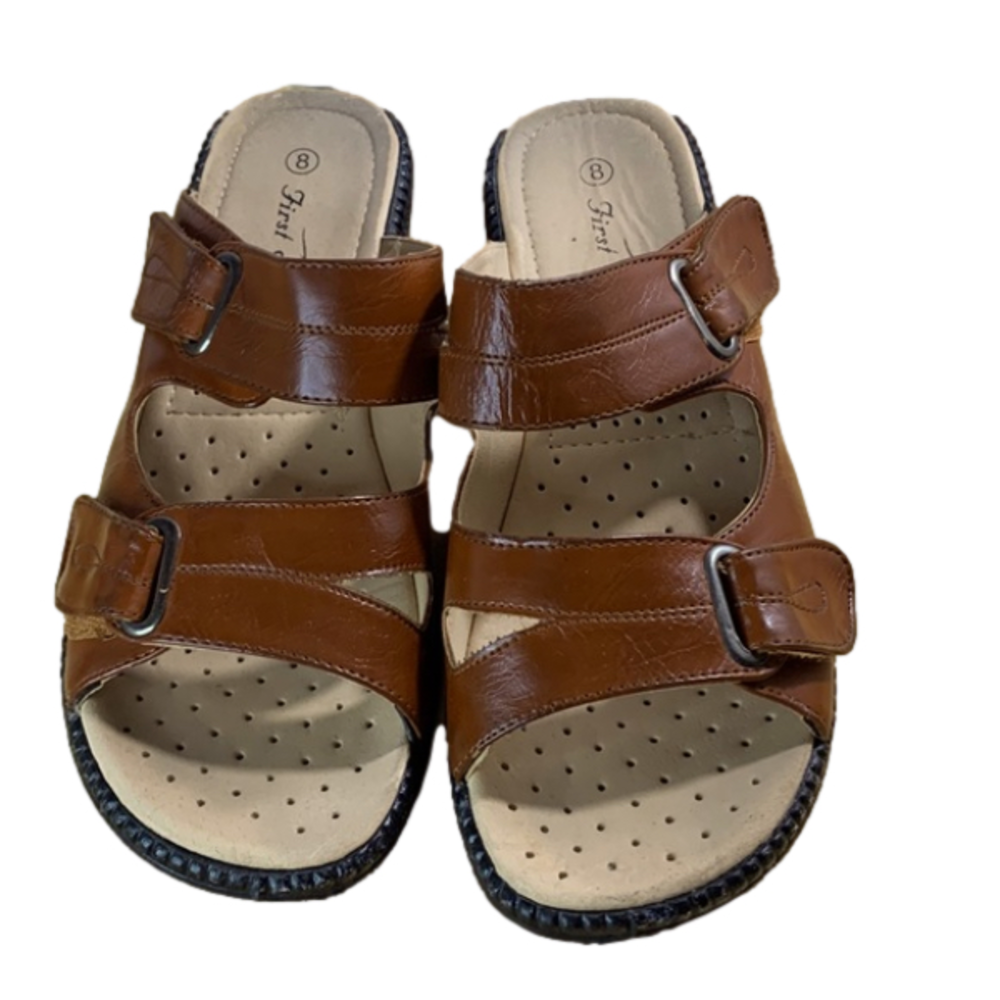 FIRST SIGHT SANDALS
